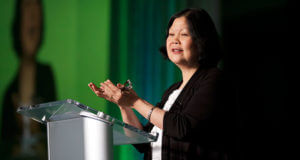 Carolyn Woo speaks at the Lin Great Speakers Lecture Series