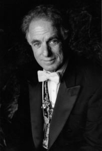 David Amram will visit St. Mary's University. 