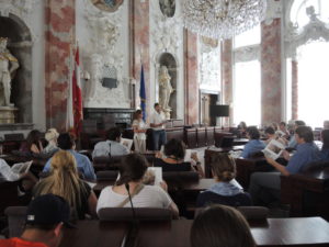 Students hear a law lecture in Innsbruck.
