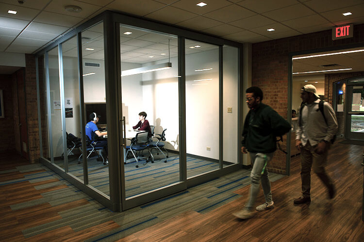 Soundproof study room