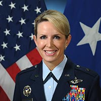 Brigadier-général Laura L. Lenderman