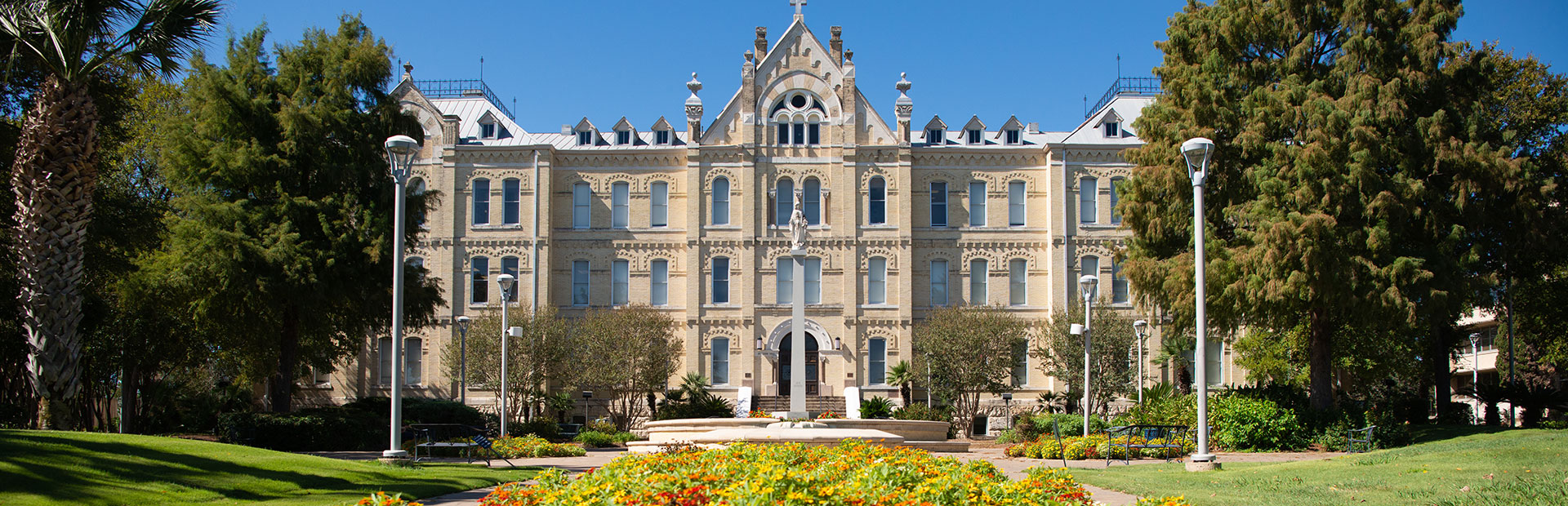 St. Louis Hall