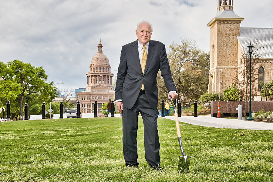texas-facilities-commission-director-oversees-capitol-construction