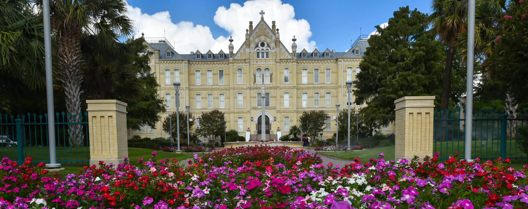 St. Louis Hall