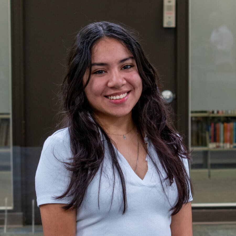 Headshot of Irene Urbina Zuniga
