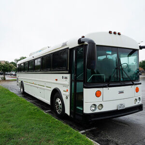 Repurposed bus by ϶'s Engineering students to become mobile STEM lab