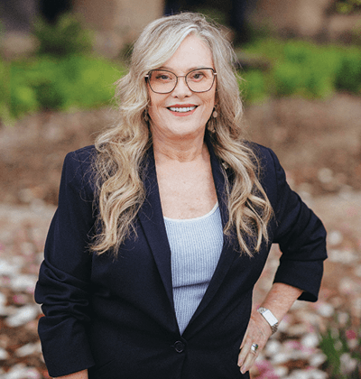 Photo of Laveta Casdorph (J.D. '99) who resides on California's central coast.